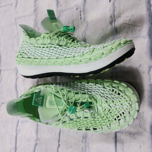 Nike ACG MENS SIZE 9 WOMENS 10.5 Watercat+ Vapor Green FN5202-300 Shoes Hiking